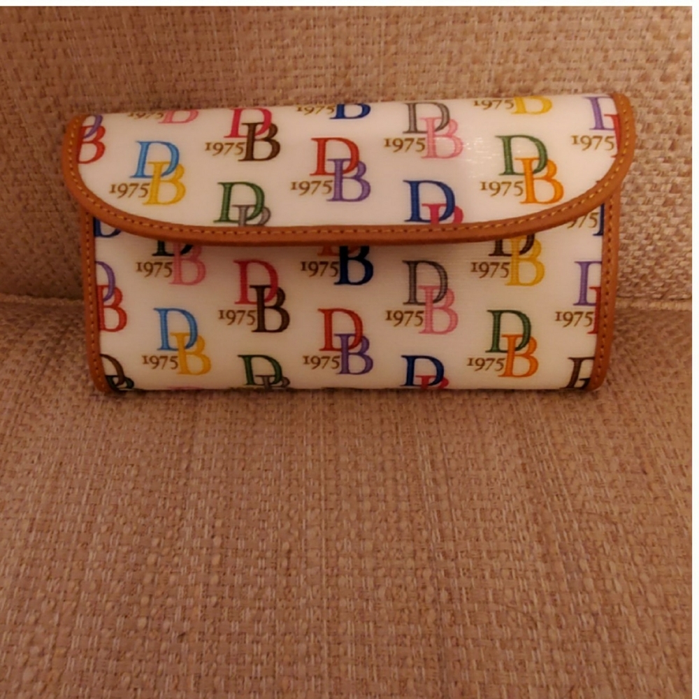Dooney and Bourke Wallet